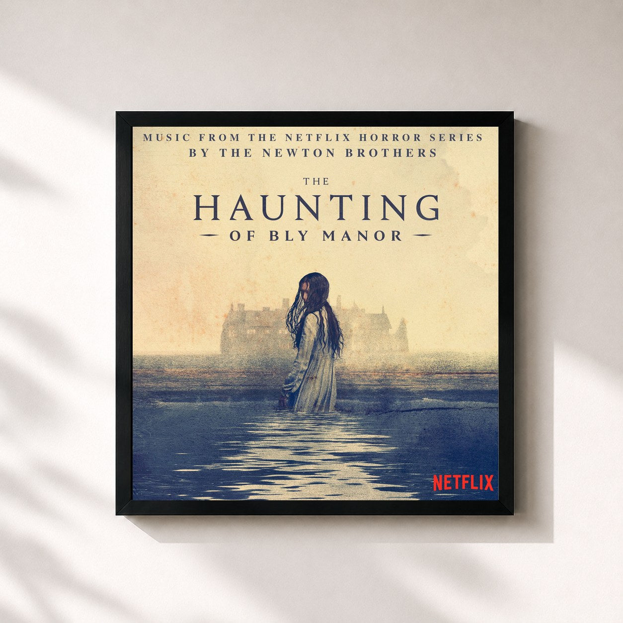 #noir Tableau carré de l'album The Haunting of Bly Manor (Music from the Netflix Horror Series) de The Newton Brothers, cadre noir 32x32 cm