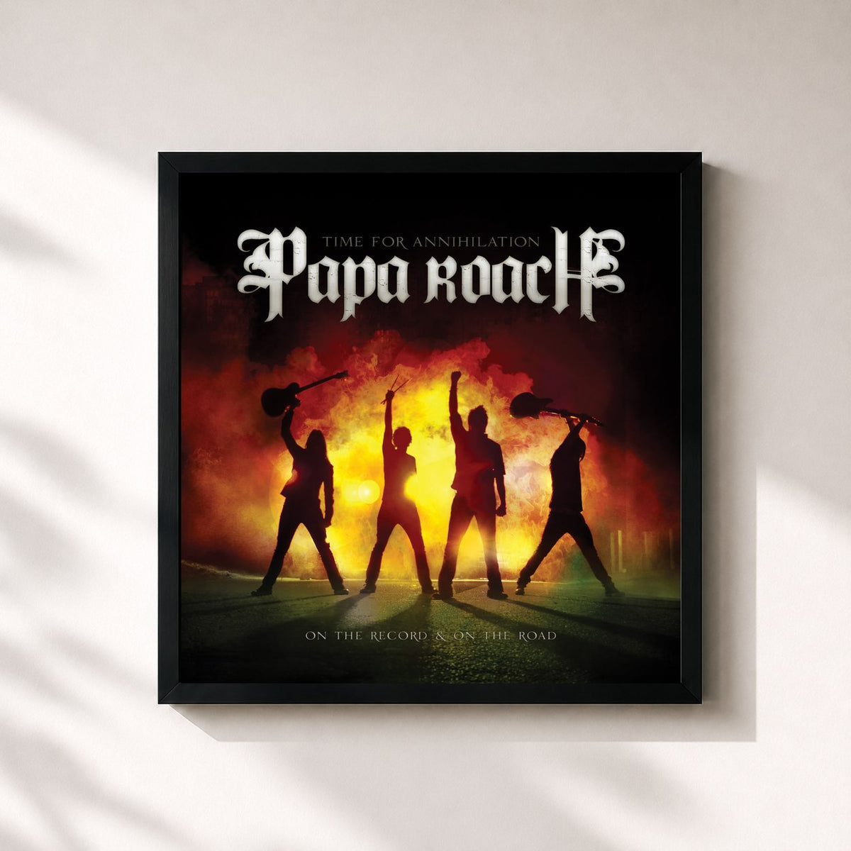 #noir Tableau carré de l'album Time For Annihilation: On the Record & On the Road de Papa Roach, cadre noir 32x32 cm