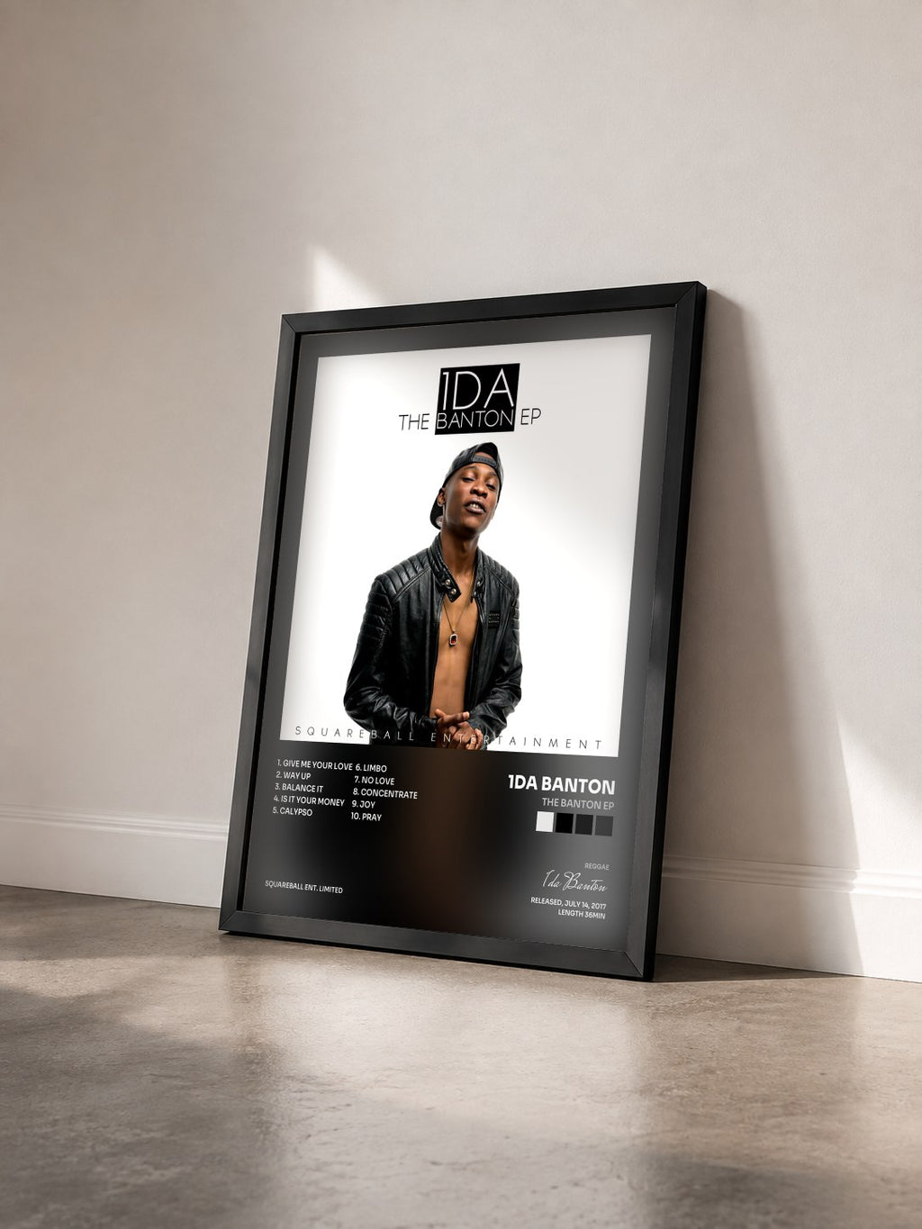 #noir Tableau de l'album The Banton Ep de 1da Banton vu de trois quarts, cadre noir