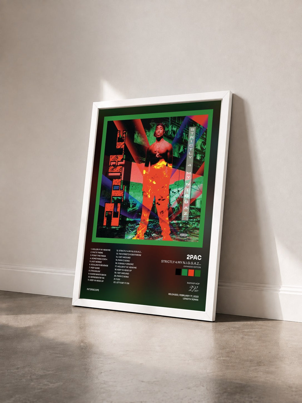 #blanc Tableau de l'album Strictly 4 My N.I.G.G.A.Z... (Expanded Edition) de 2Pac vu de trois quarts, cadre blanc