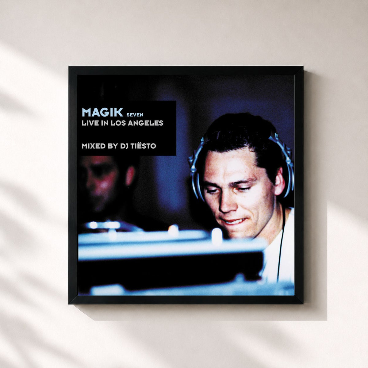 #noir Tableau carré de l'album Magik Seven de Tiësto, cadre noir 32x32 cm