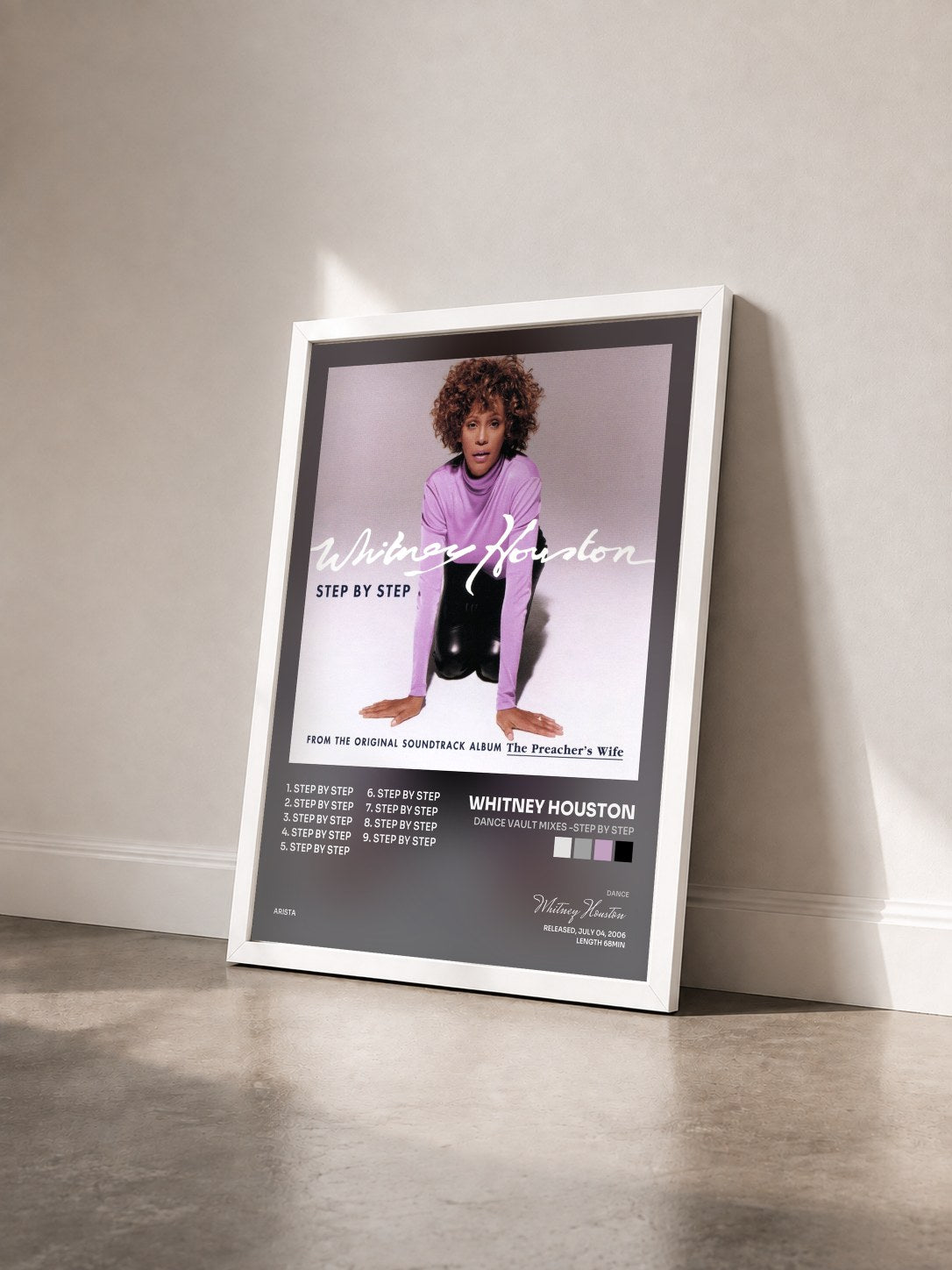 #blanc Tableau de l'album Dance Vault Mixes -Step By Step de Whitney Houston vu de trois quarts, cadre blanc