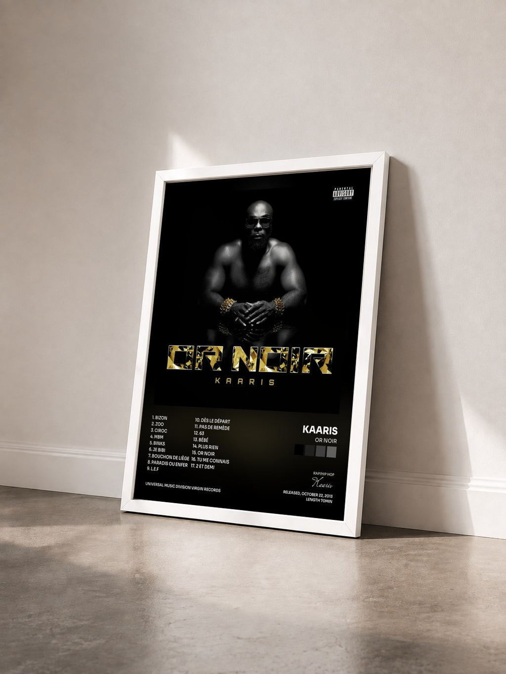 #blanc Tableau de l'album Or Noir de Kaaris vu de trois quarts, cadre blanc