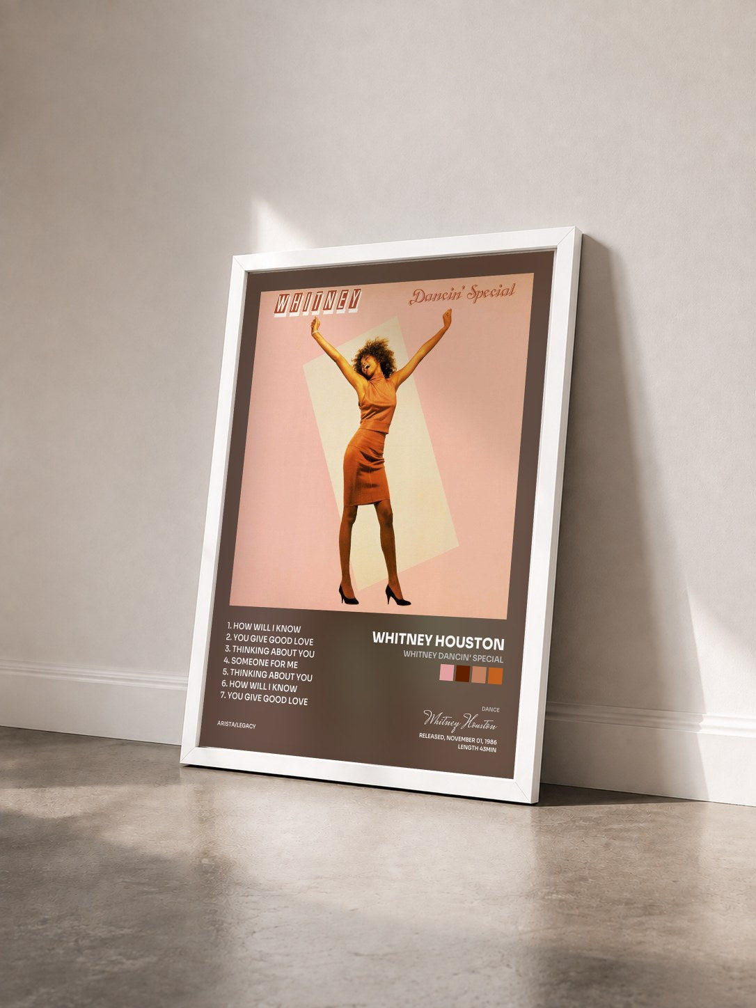 #blanc Tableau de l'album Whitney Dancin' Special de Whitney Houston vu de trois quarts, cadre blanc