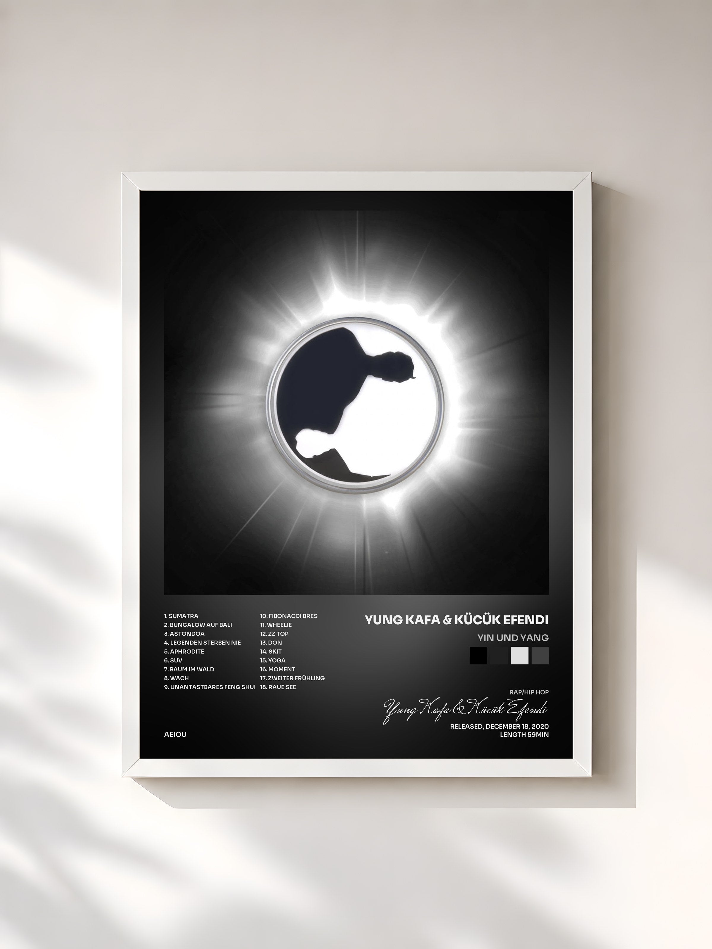 #blanc Tableau de l'album Yin und Yang de Yung Kafa & Kücük Efendi, cadre blanc, imprimé et encadré en France