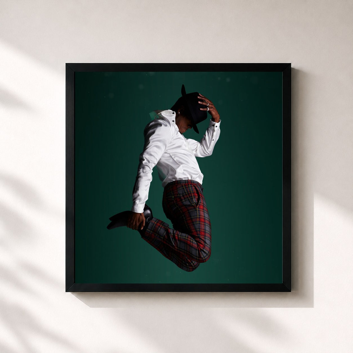 #noir Tableau carré de l'album Another Kind Of Christmas de Ne-Yo, cadre noir 32x32 cm