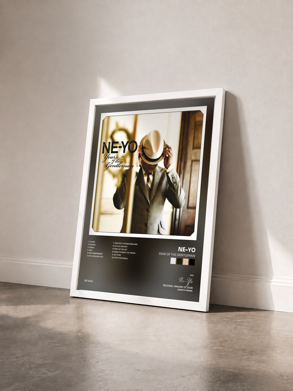 #blanc Tableau de l'album Year Of The Gentleman de Ne-Yo vu de trois quarts, cadre blanc