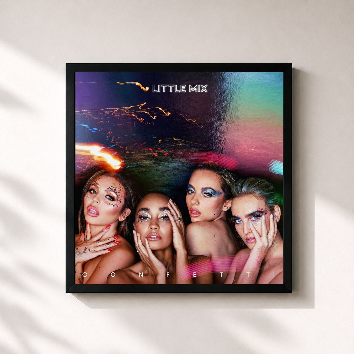 #noir Tableau carré de l'album Confetti de Little Mix, cadre noir 32x32 cm