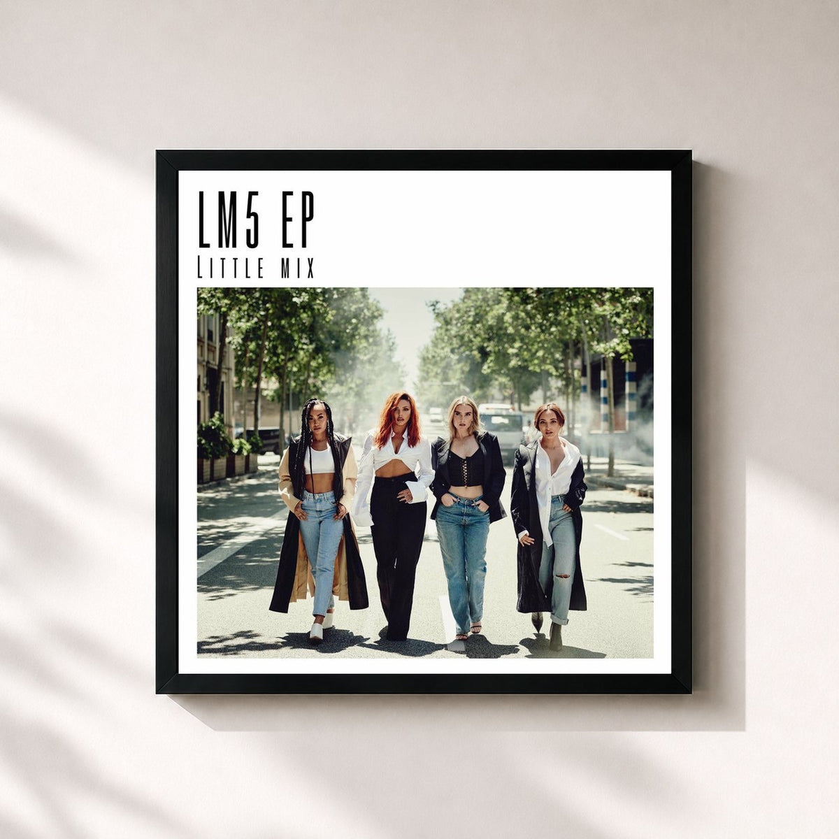#noir Tableau carré de l'album LM5 - EP de Little Mix, cadre noir 32x32 cm