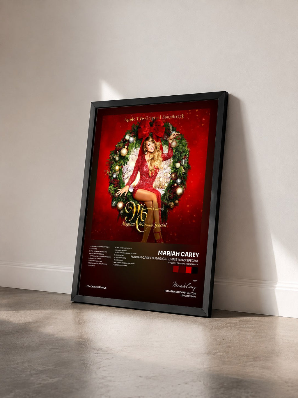 #noir Tableau de l'album Mariah Carey's Magical Christmas Special (Apple TV+ Original Soundtrack) de Mariah Carey vu de trois quarts, cadre noir