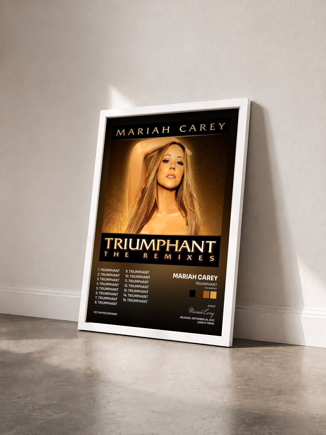 #blanc Tableau de l'album Triumphant (The Remixes) de Mariah Carey vu de trois quarts, cadre blanc
