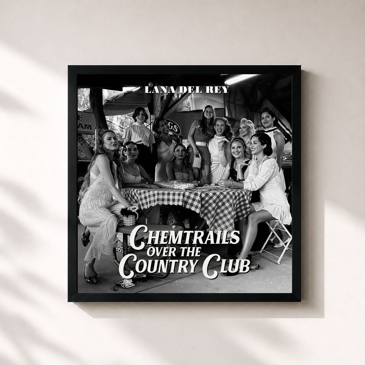 #noir Chemtrails Over The Country Club de Lana Del Rey en lámina cuadrada enmarcada, marco negro de 32x32 cm