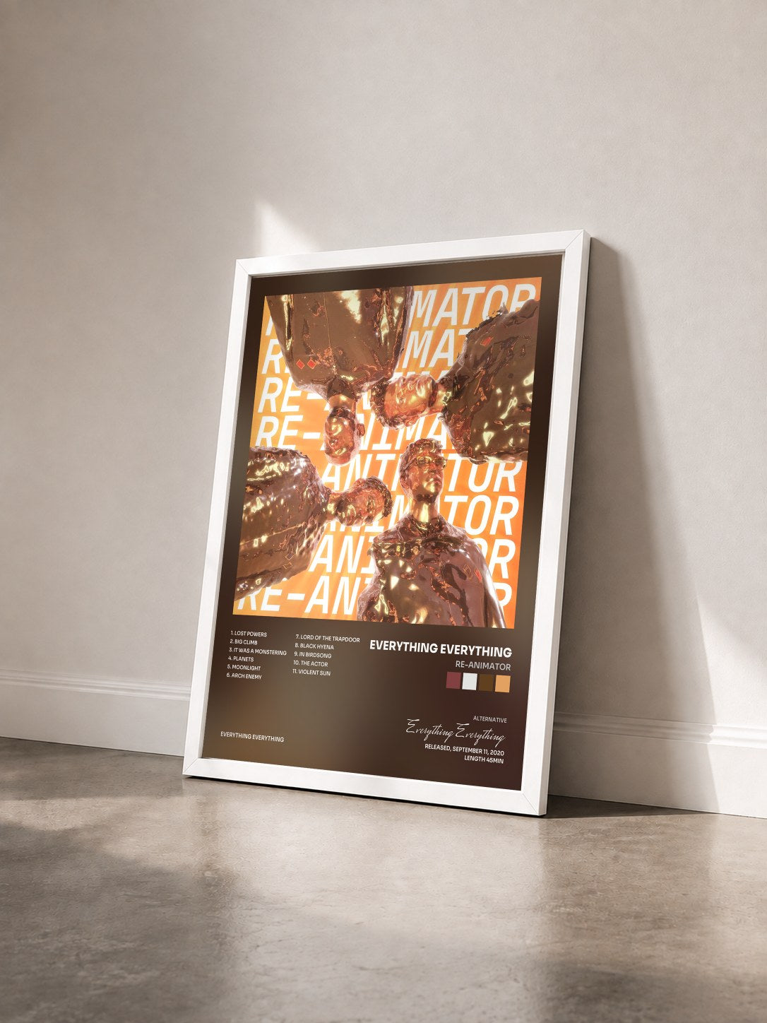 #blanc Tableau de l'album RE-ANIMATOR de Everything Everything vu de trois quarts, cadre blanc