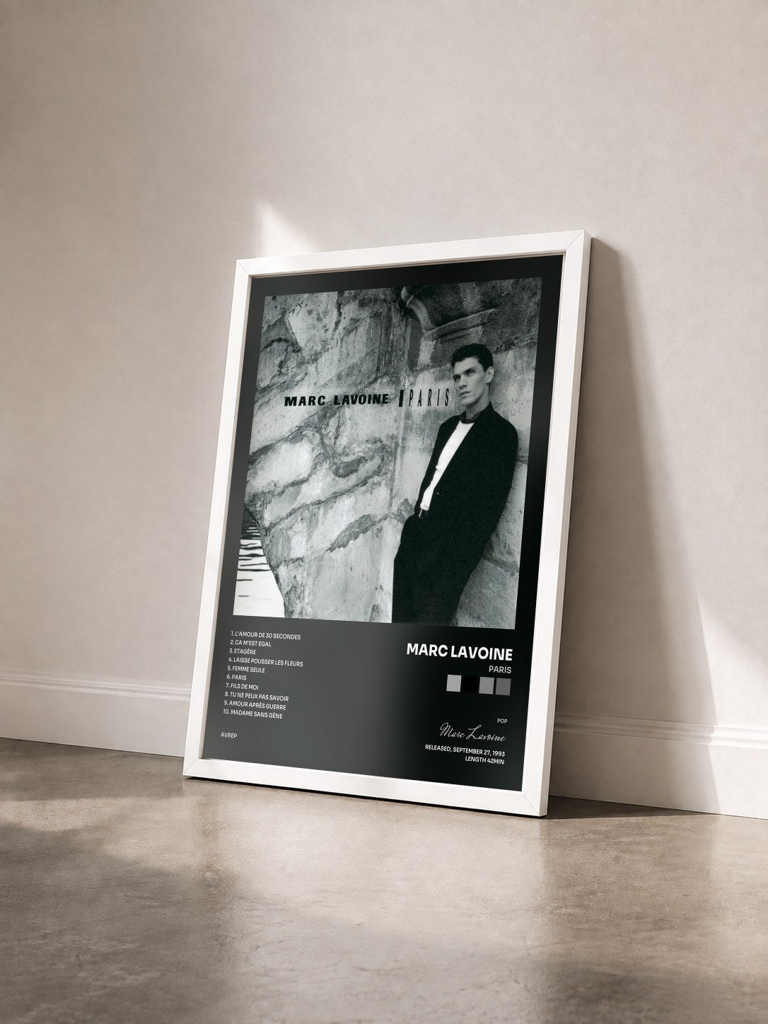 #blanc Tableau de l'album Paris de Marc Lavoine vu de trois quarts, cadre blanc