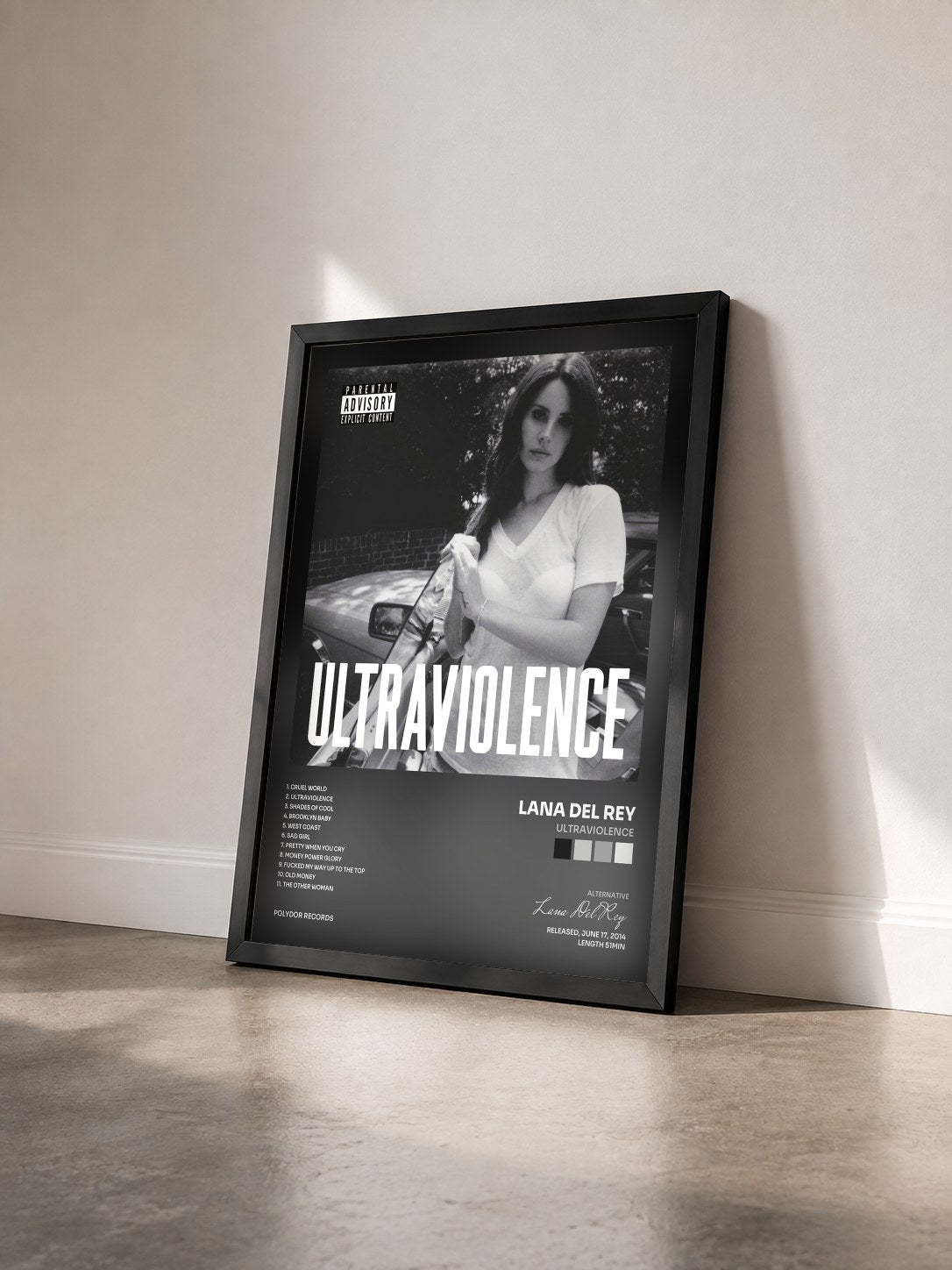 #noir Ultraviolence di Lana Del Rey in stampa incorniciata vista di tre quarti, cornice nera