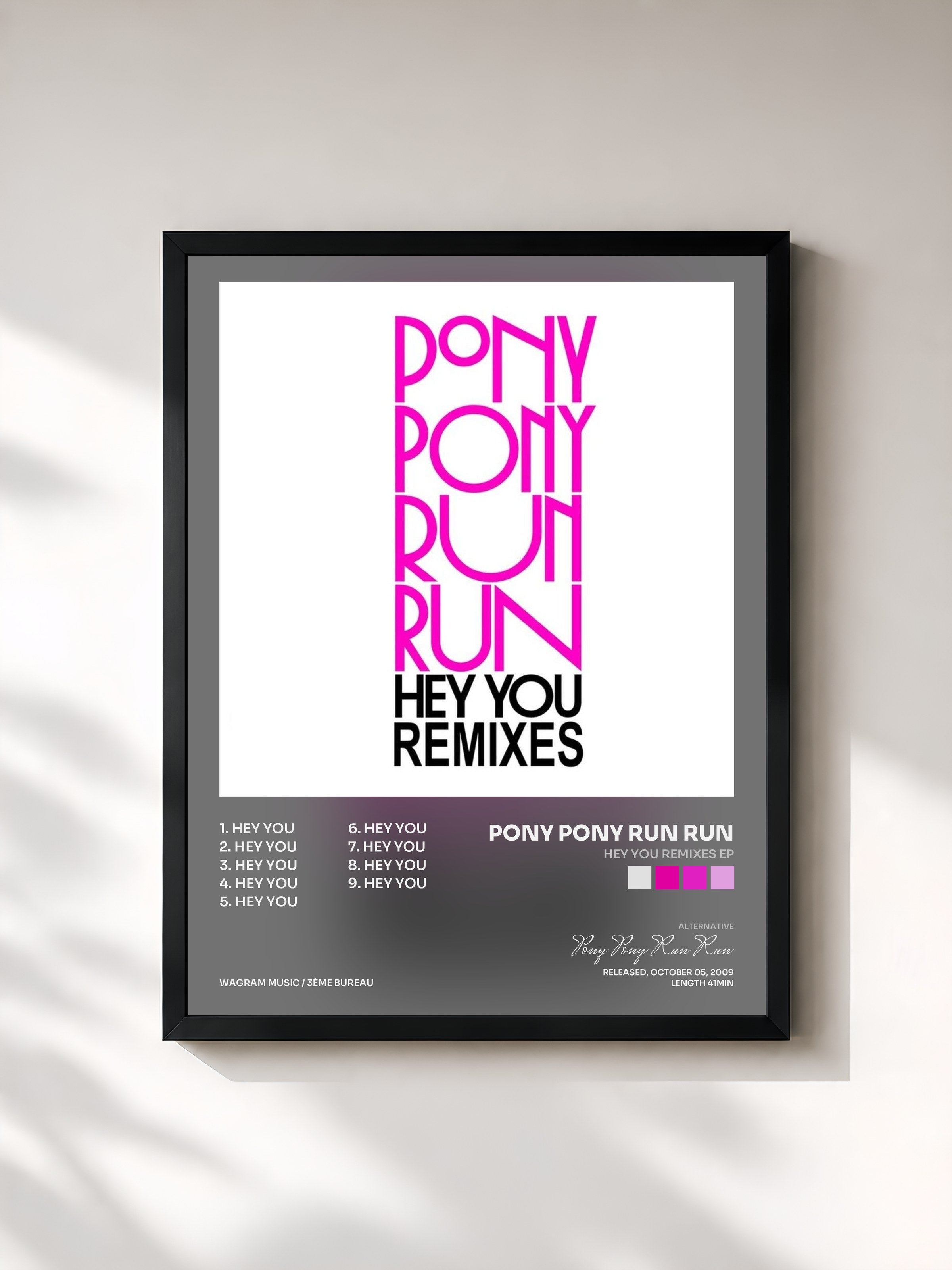 #noir Tableau de l'album Hey You Remixes EP de Pony Pony Run Run, cadre noir, imprimé et encadré en France