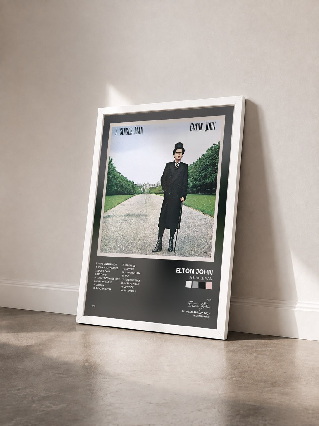 #blanc Tableau de l'album A Single Man de Elton John vu de trois quarts, cadre blanc