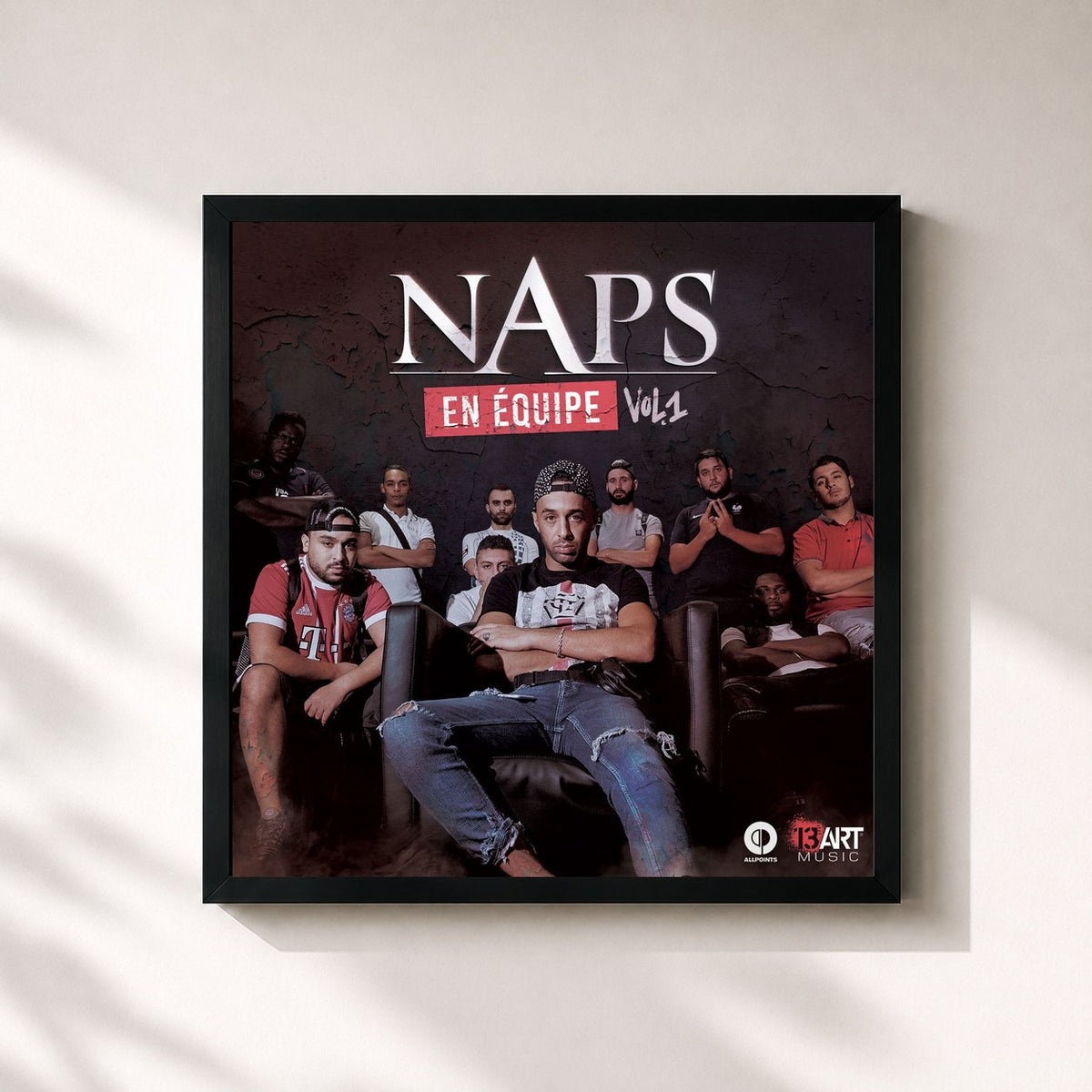 #noir Tableau carré de l'album En équipe, vol. 1 de Naps, cadre noir 32x32 cm