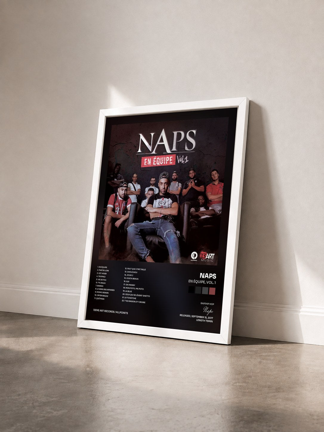 #blanc Tableau de l'album En équipe, vol. 1 de Naps vu de trois quarts, cadre blanc