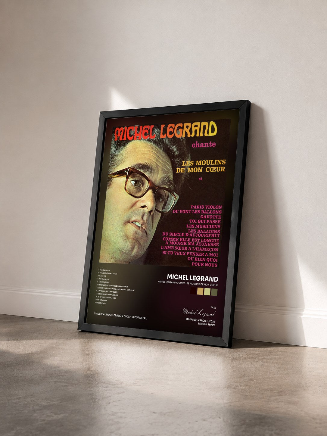 #noir Tableau de l'album Michel Legrand chante les moulins de mon coeur de Michel Legrand vu de trois quarts, cadre noir
