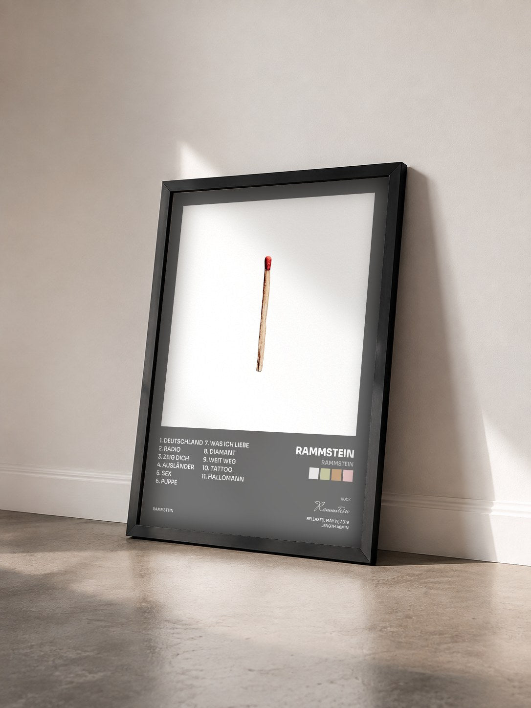 #noir Tableau de l'album Rammstein de Rammstein vu de trois quarts, cadre noir