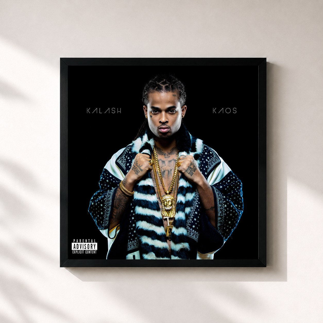 #noir Tableau carré de l'album Kaos de Kalash, cadre noir 32x32 cm