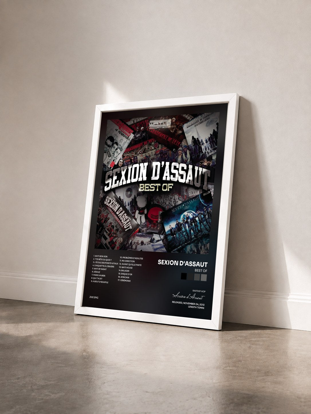 #blanc Tableau de l'album Best of de Sexion d'Assaut vu de trois quarts, cadre blanc