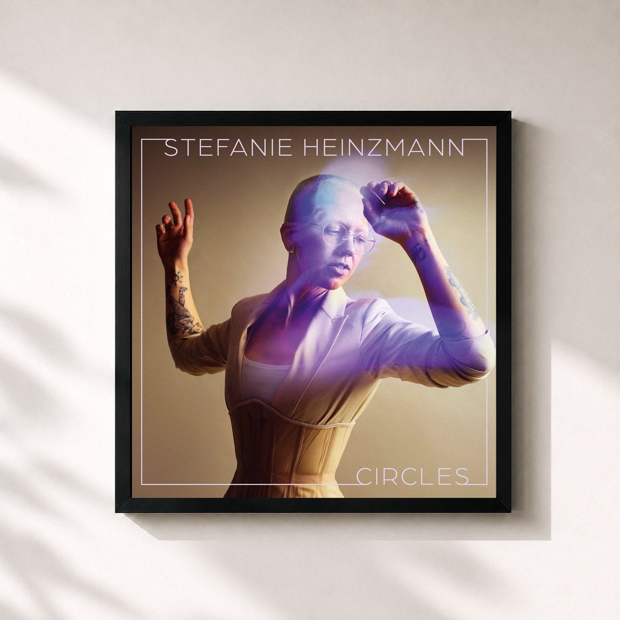 #noir Tableau carré de l'album Circles de Stefanie Heinzmann, cadre noir 32x32 cm