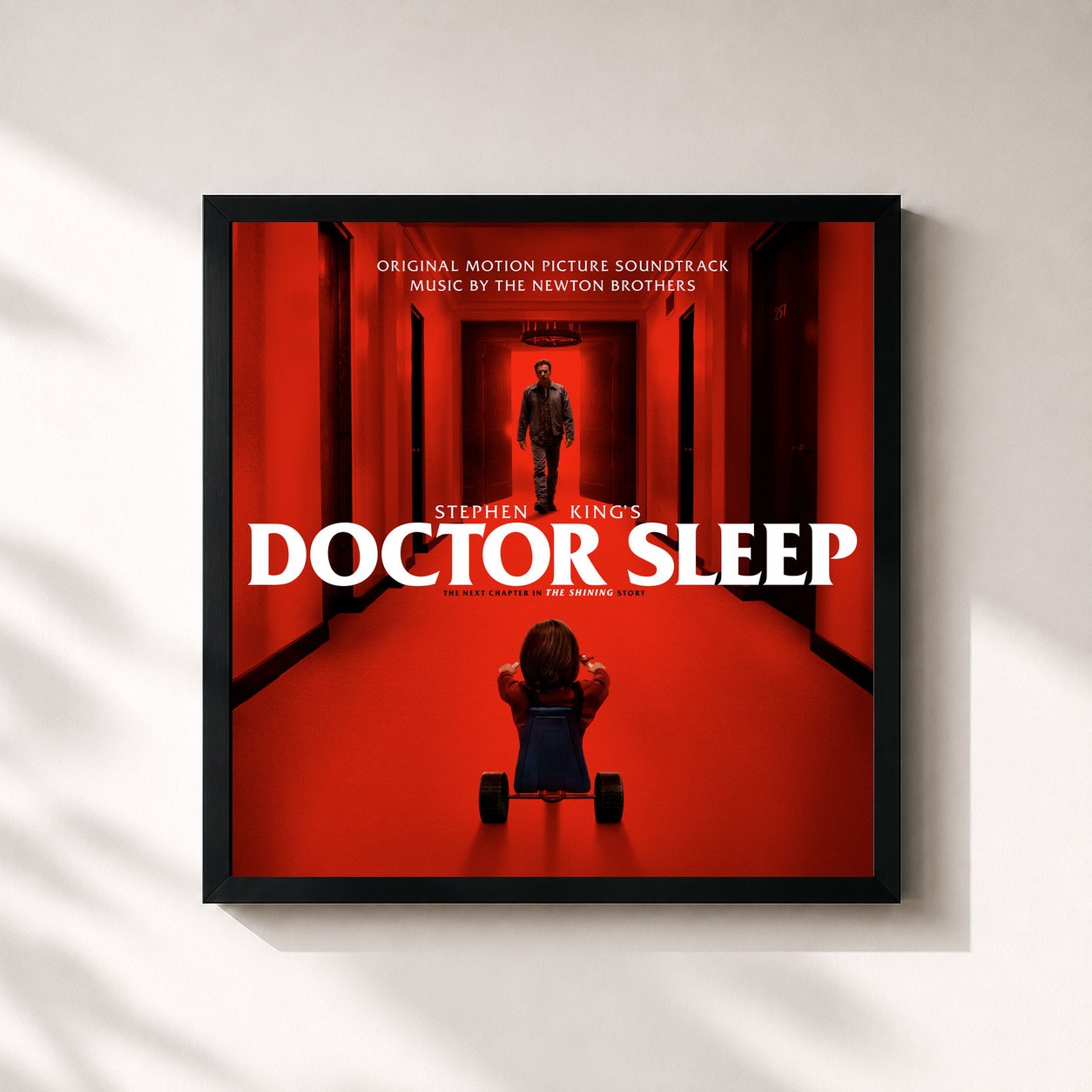 #noir Tableau carré de l'album Stephen King's Doctor Sleep (Original Motion Picture Soundtrack) de The Newton Brothers, cadre noir 32x32 cm