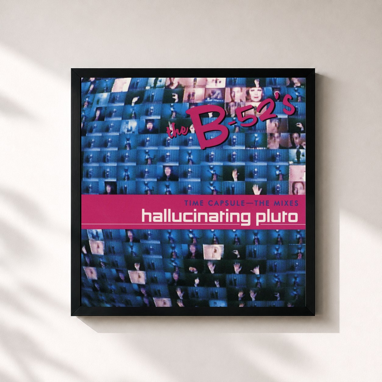 #noir Tableau carré de l'album Time Capsule: The Mixes - Hallucinating Pluto de The B-52's, cadre noir 32x32 cm