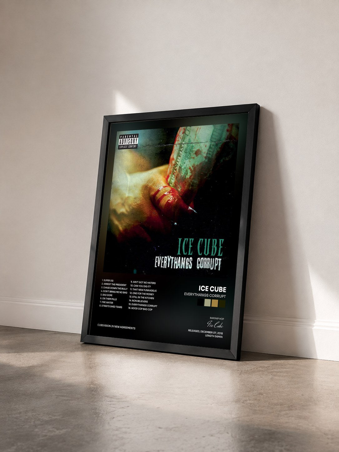 #noir Tableau de l'album Everythangs Corrupt de Ice Cube vu de trois quarts, cadre noir