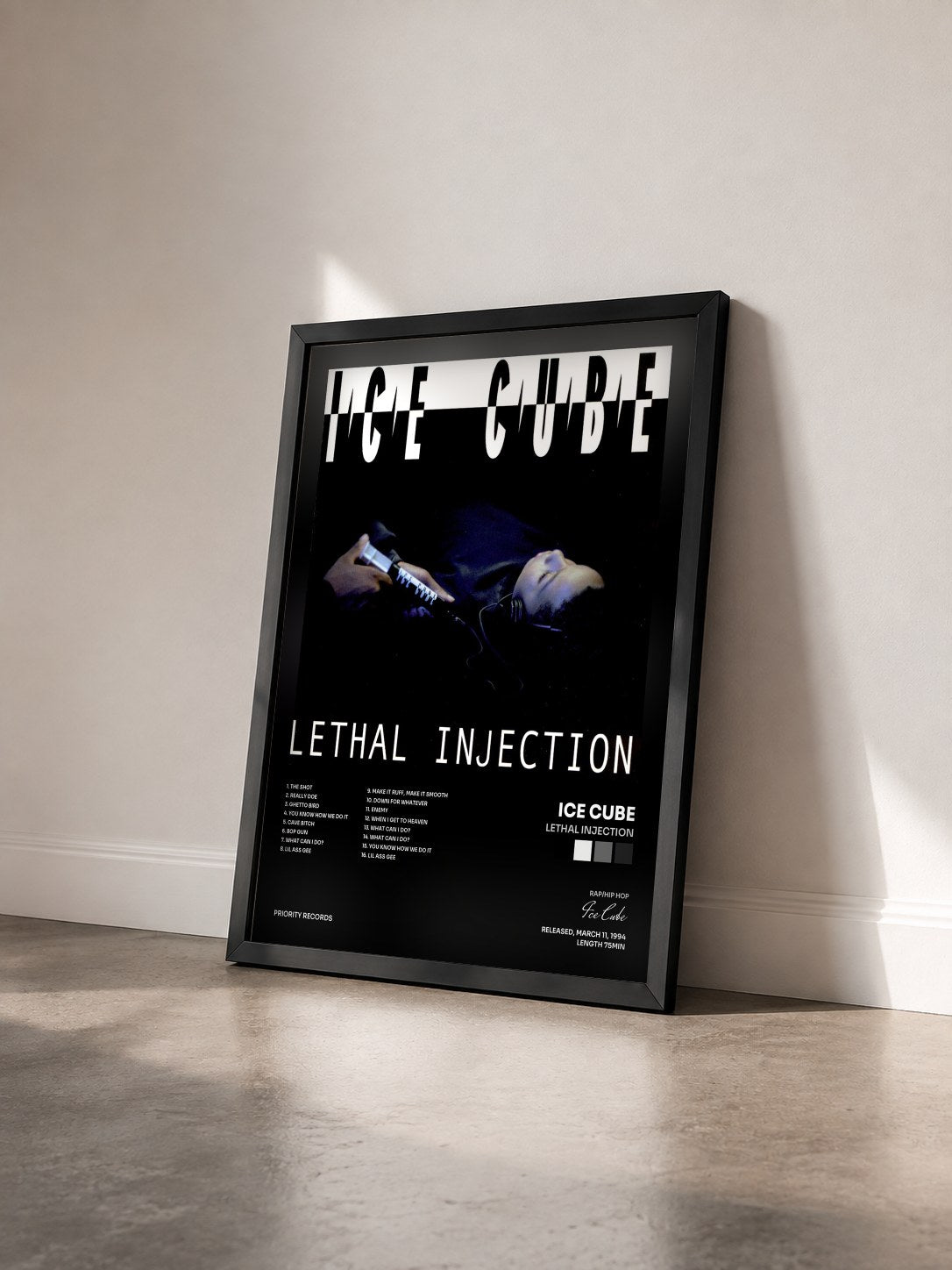 #noir Tableau de l'album Lethal Injection de Ice Cube vu de trois quarts, cadre noir