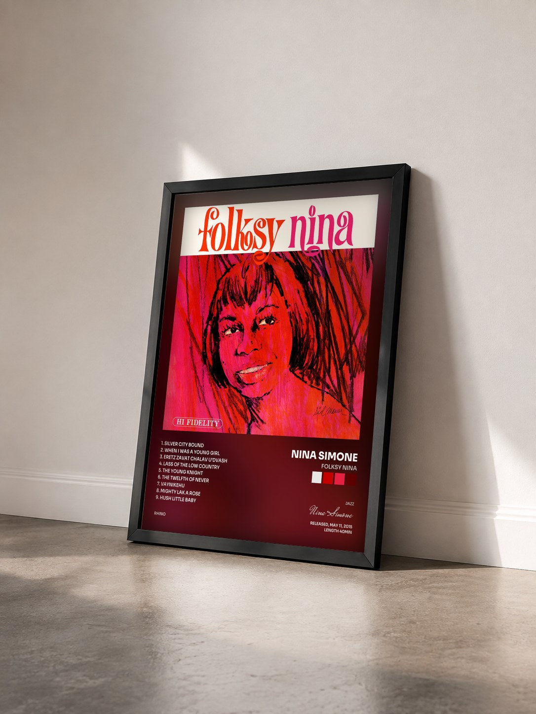 #noir Tableau de l'album Folksy Nina de Nina Simone vu de trois quarts, cadre noir