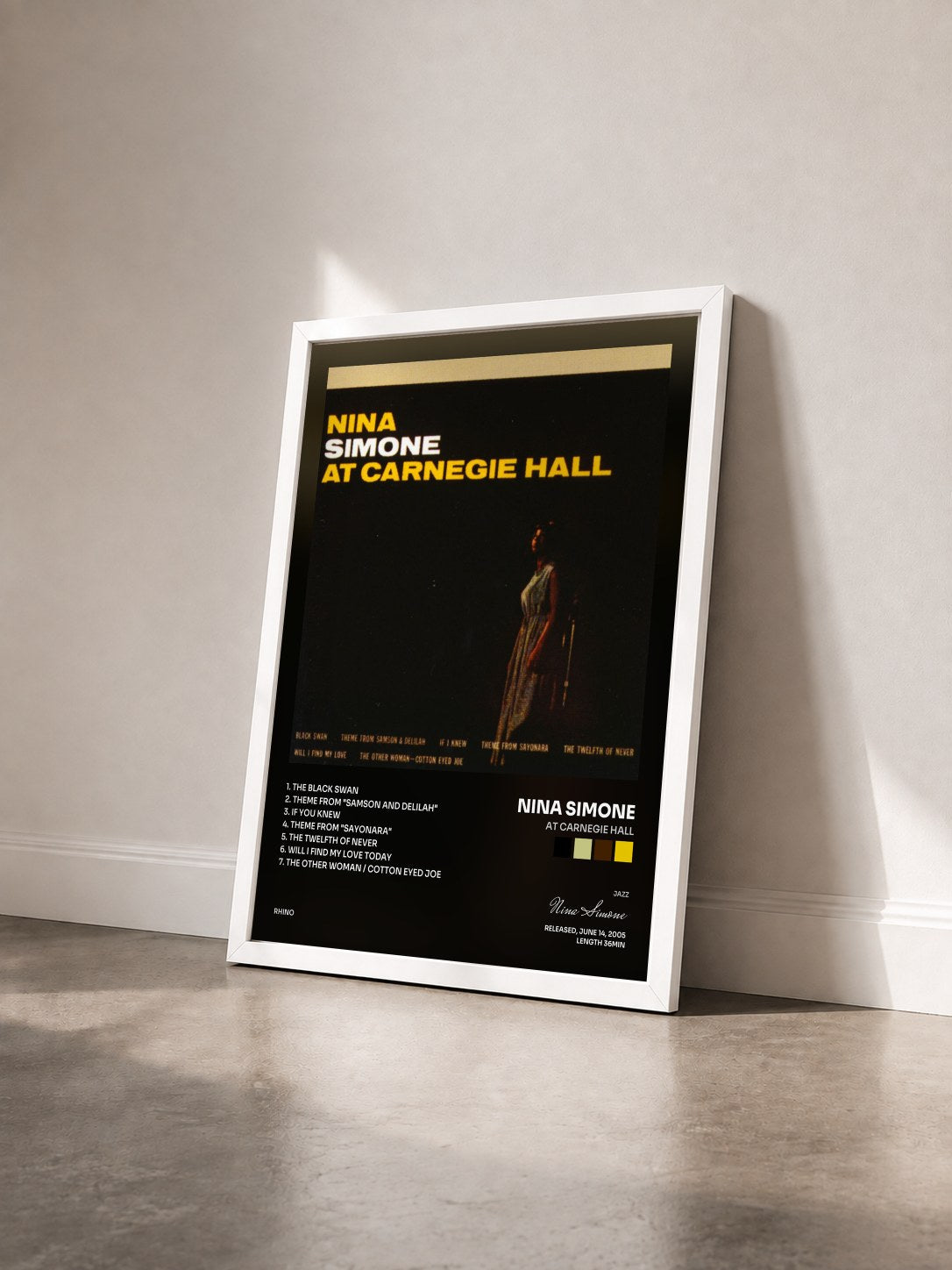 #blanc Tableau de l'album At Carnegie Hall de Nina Simone vu de trois quarts, cadre blanc