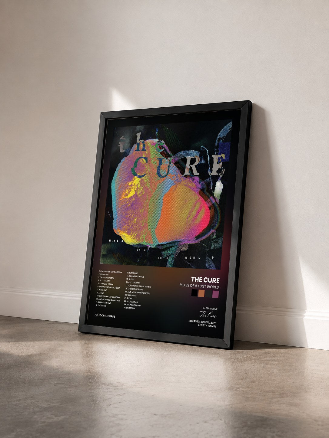 #noir Tableau de l'album Mixes Of A Lost World de The Cure vu de trois quarts, cadre noir