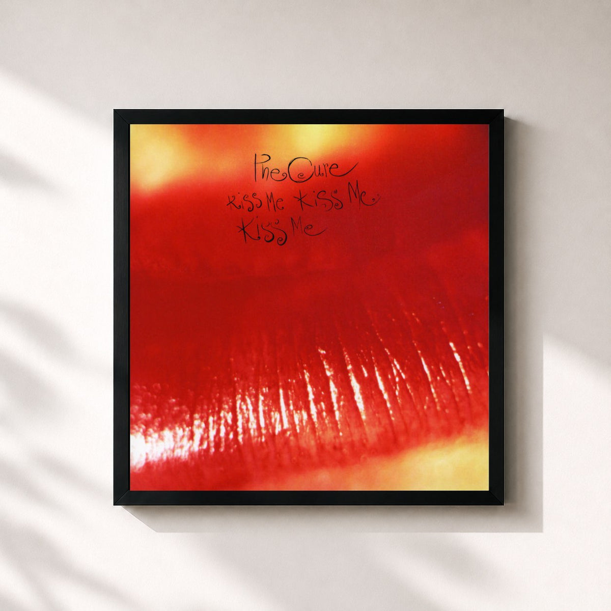 #noir Tableau carré de l'album Kiss Me Kiss Me Kiss Me de The Cure, cadre noir 32x32 cm