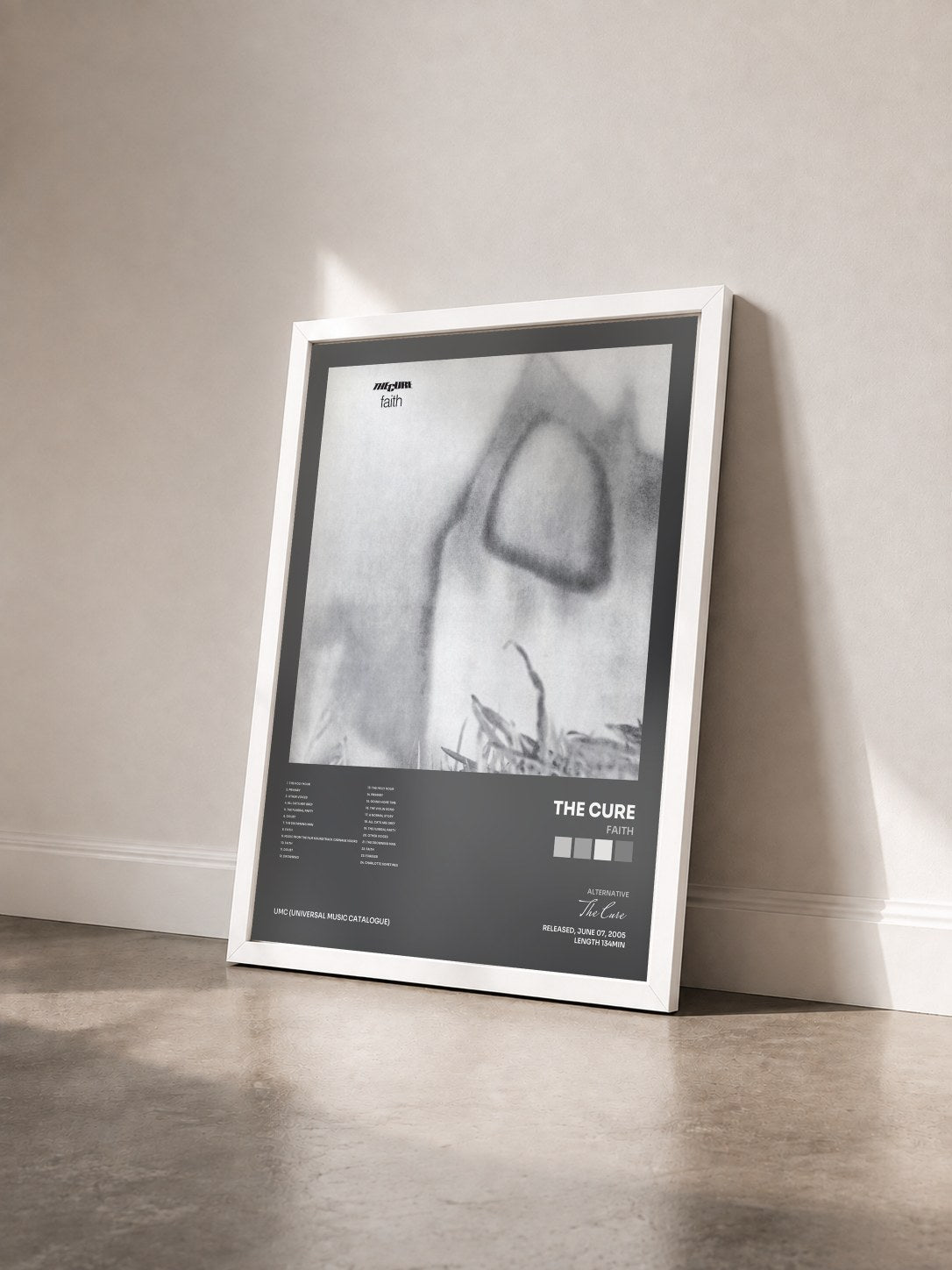 #blanc Tableau de l'album Faith de The Cure vu de trois quarts, cadre blanc