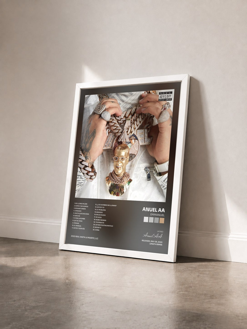 #blanc Tableau de l'album Emmanuel de Anuel AA vu de trois quarts, cadre blanc