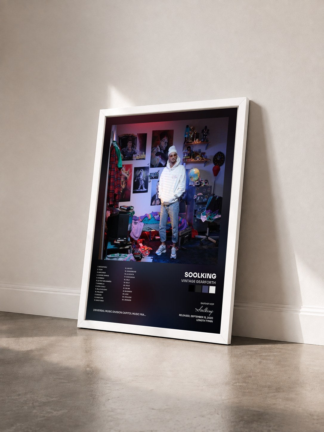 #blanc Tableau de l'album Vintage Gearforth de Soolking vu de trois quarts, cadre blanc