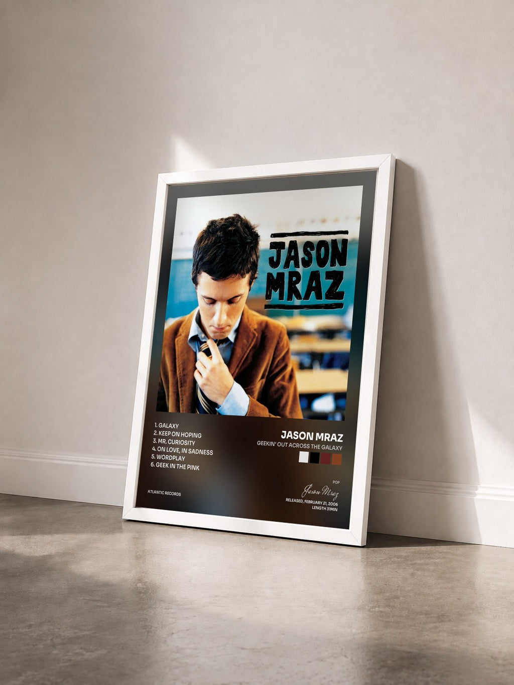 #blanc Geekin' Out Across the Galaxy di Jason Mraz in stampa incorniciata vista di tre quarti, cornice bianca