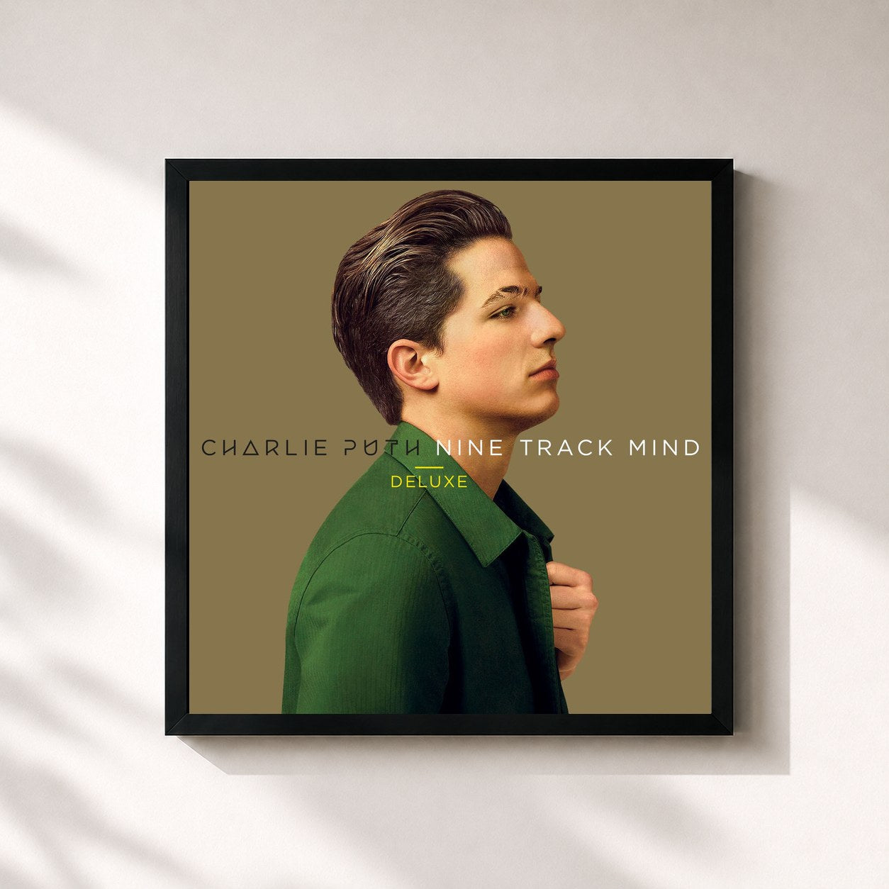 #noir Tableau carré de l'album Nine Track Mind (Deluxe Edition) de Charlie Puth, cadre noir 32x32 cm