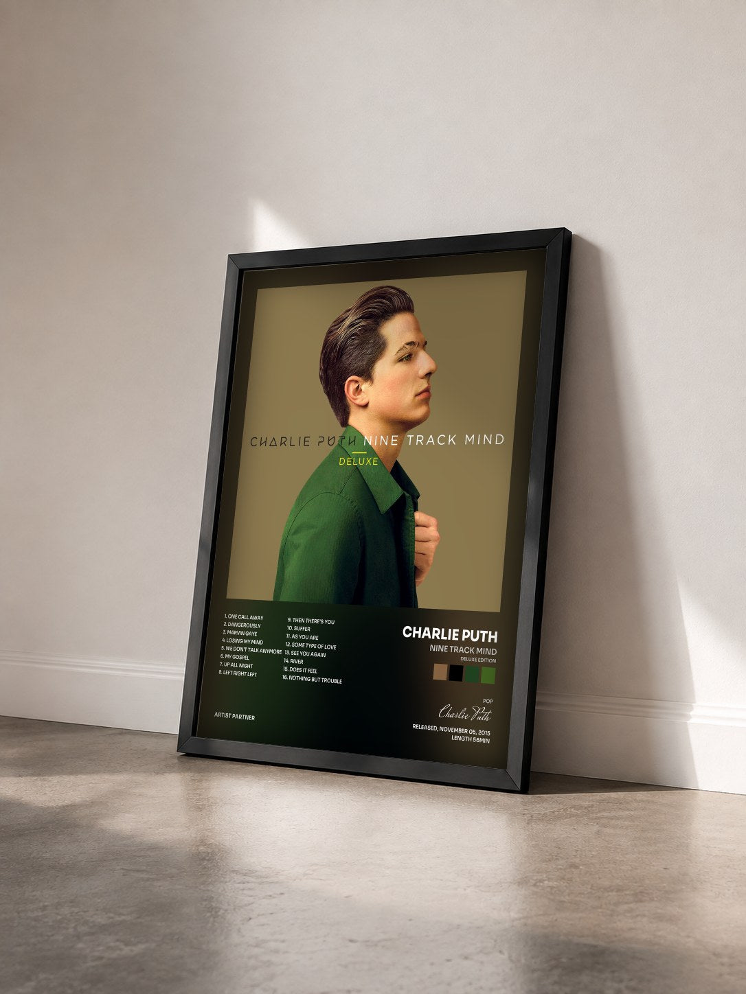 #noir Tableau de l'album Nine Track Mind (Deluxe Edition) de Charlie Puth vu de trois quarts, cadre noir