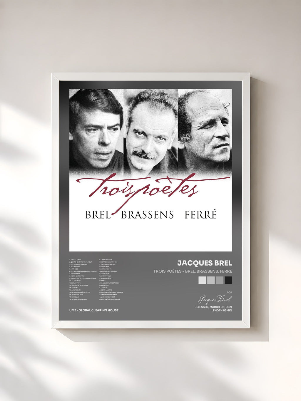 #blanc Trois poètes - Brel, Brassens, Ferré di Jacques Brel in stampa incorniciata, cornice bianca, stampata e incorniciata in Francia