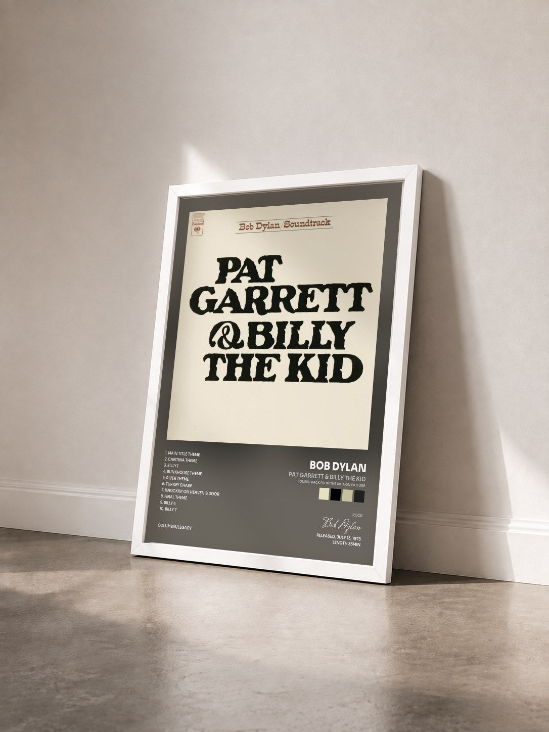 #blanc Tableau de l'album Pat Garrett & Billy The Kid (Soundtrack From The Motion Picture) de Bob Dylan vu de trois quarts, cadre blanc