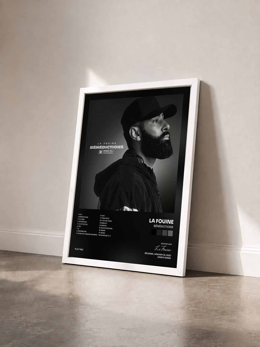 #blanc Tableau de l'album Bénédictions de La Fouine vu de trois quarts, cadre blanc