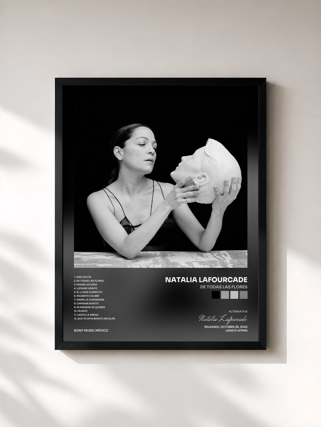 #noir De Todas las Flores di Natalia Lafourcade in stampa incorniciata, cornice nera, stampata e incorniciata in Francia
