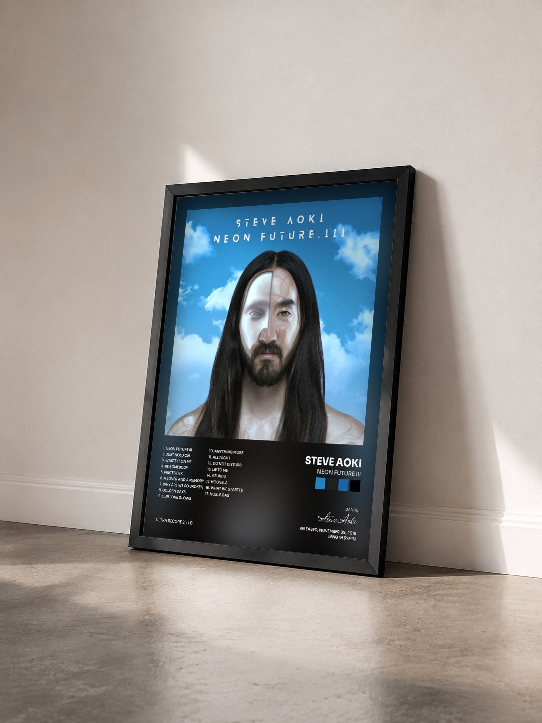 #noir Tableau de l'album Neon Future III de Steve Aoki vu de trois quarts, cadre noir