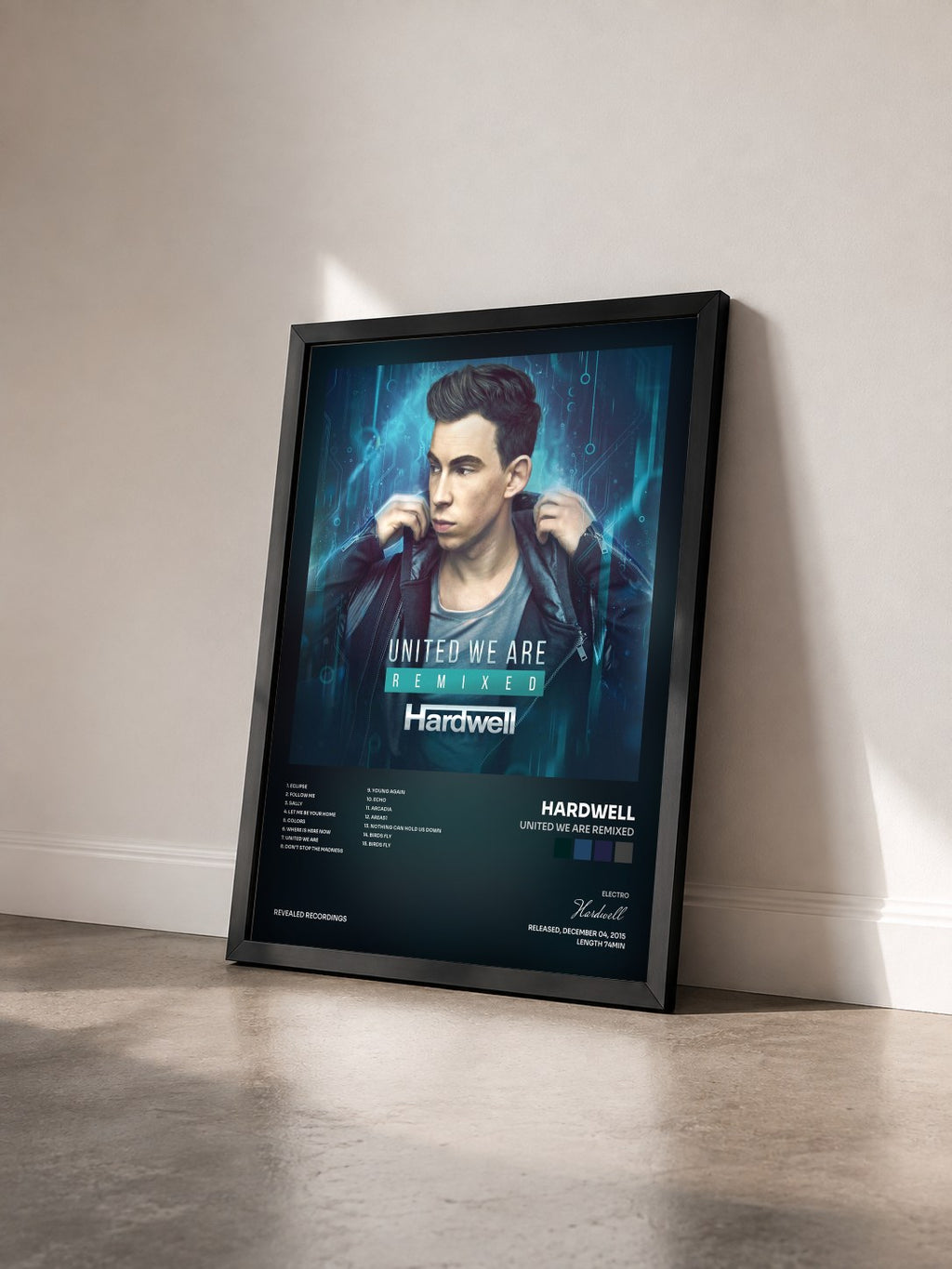 #noir Tableau de l'album United We Are Remixed de Hardwell vu de trois quarts, cadre noir