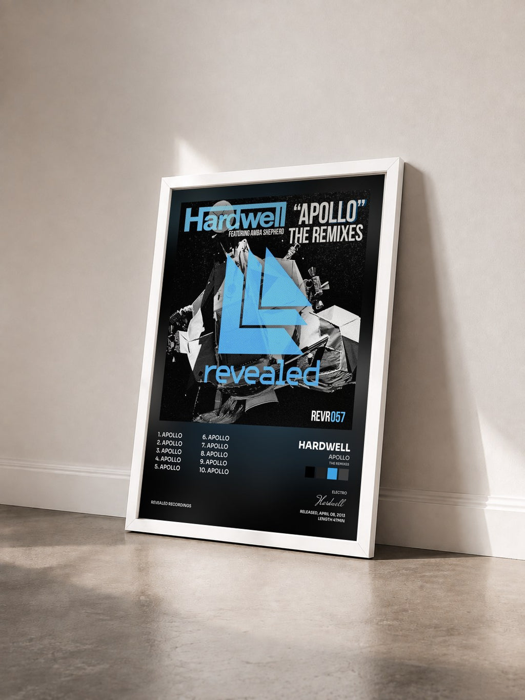 #blanc Tableau de l'album Apollo (The Remixes) de Hardwell vu de trois quarts, cadre blanc