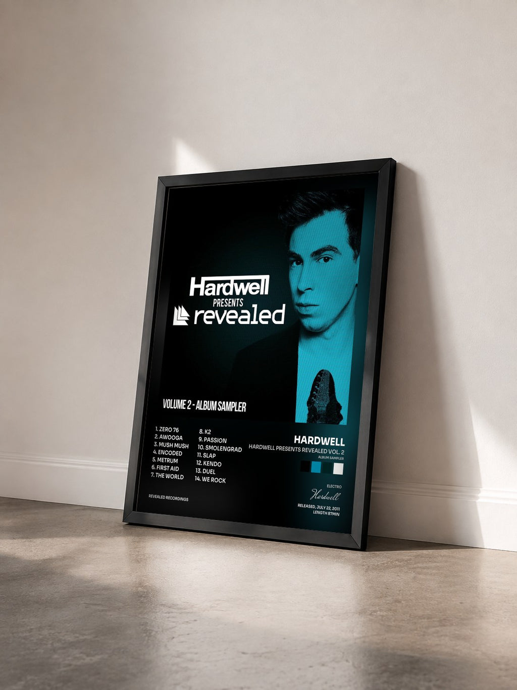 #noir Tableau de l'album Hardwell presents Revealed Vol. 2 (Album Sampler) de Hardwell vu de trois quarts, cadre noir